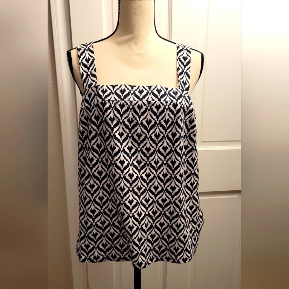 Black and white tank top